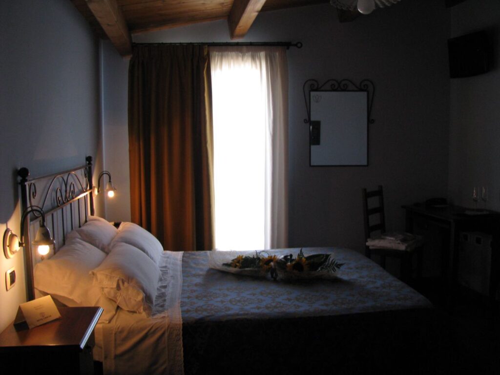 HOTEL CROCUS – HOTEL CROCUS